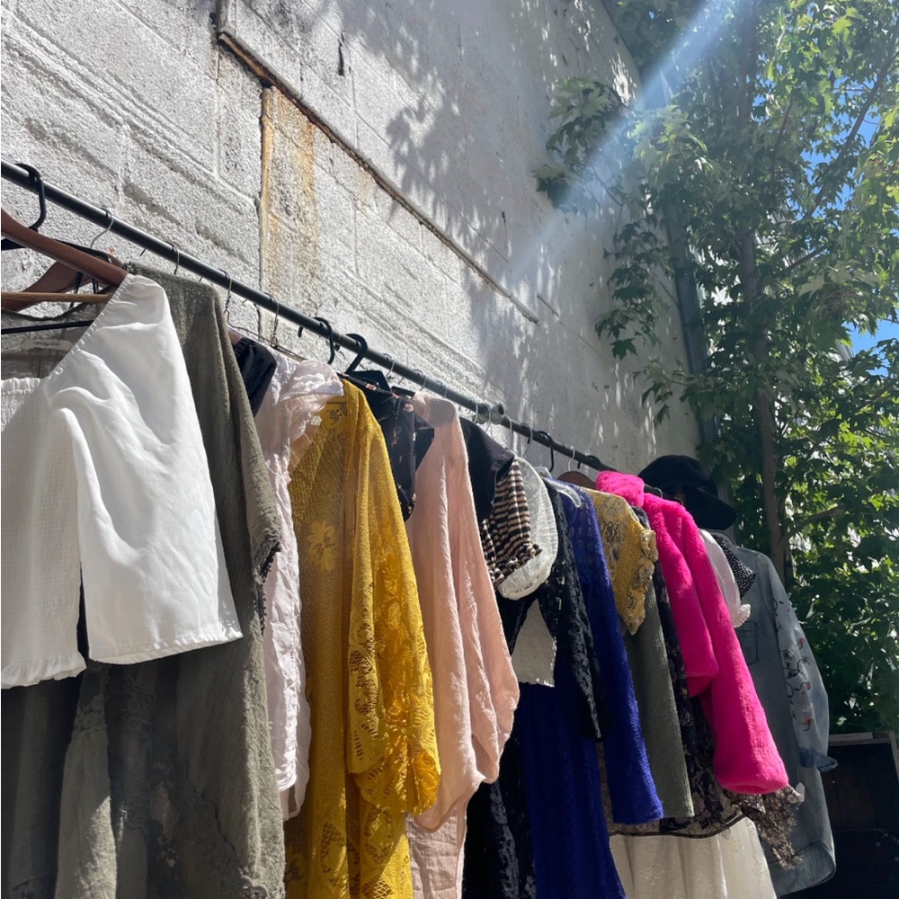 🌿♻️🦋Colorful Assorted Clothing Collection 🌵🪭🛍️